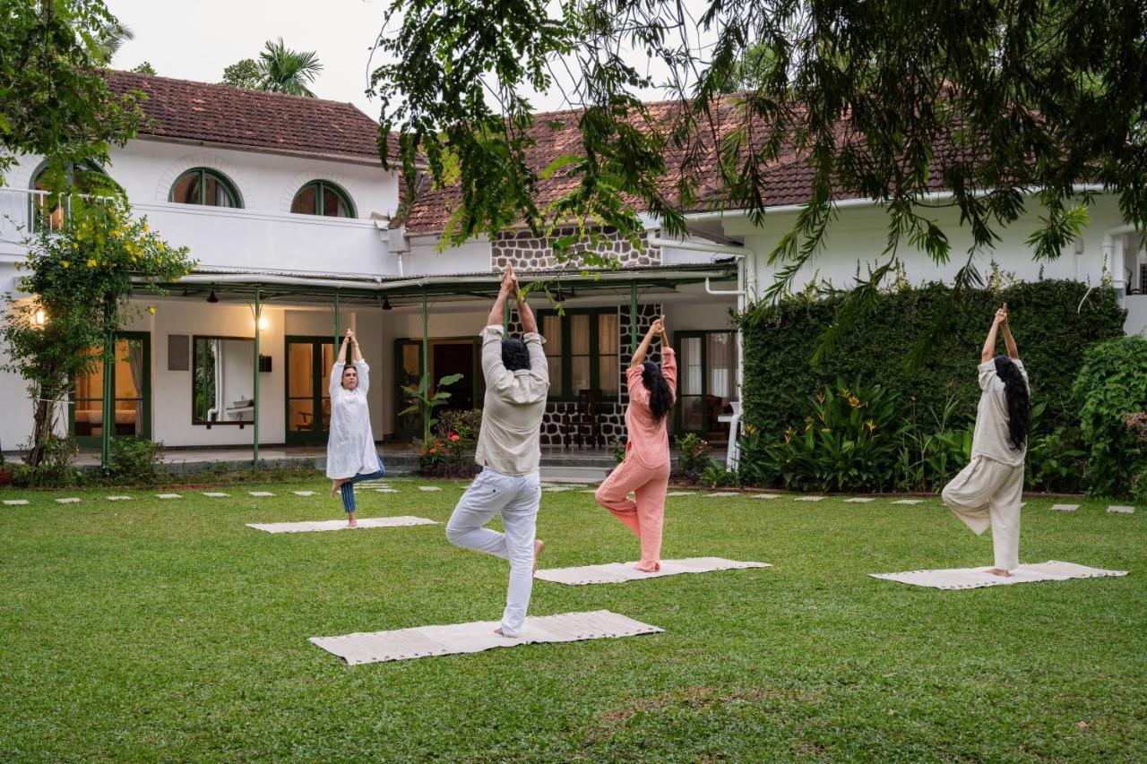 The Sacred Lotus Ayurveda Wellness Retreat Hotel Kochi Kültér fotó